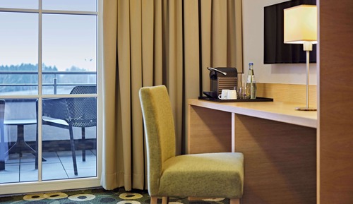 Room, 2 Twin Beds, Balcony