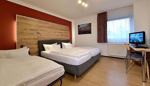 Economy Triple Room