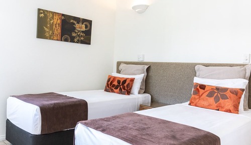 Standard Suite, 2 Bedrooms, Ocean View, Corner