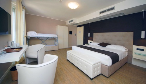 Superior Quadruple Room
