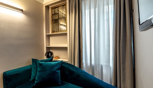 Premium Room