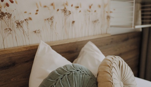 Single Room, Garden View
