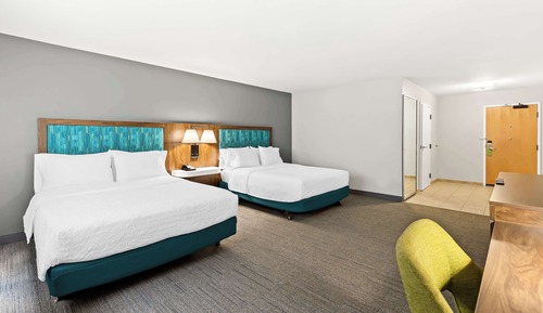 Two Queen Beds, Non-Smoking, Accessible (Mobility)
