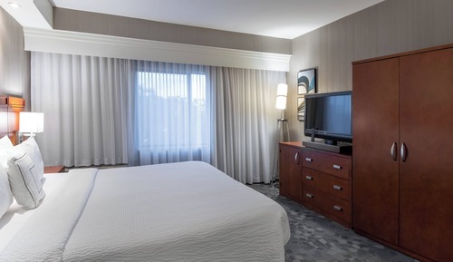 Room, 1 King Bed with Sofa bed, Non Smoking