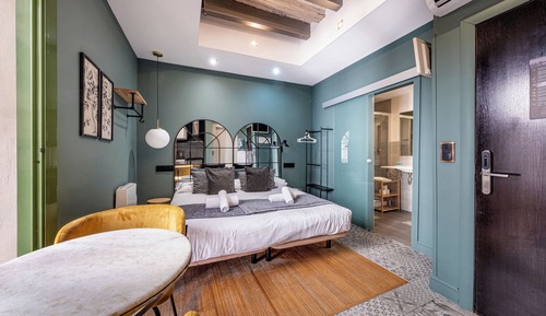Standard Studio, 1 Bedroom, Balcony