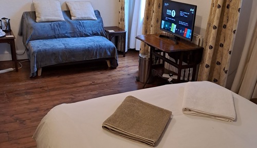 Double Room, Ensuite (Room 1, Large)