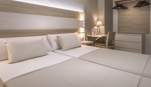 Standard Double Room, 2 Twin Beds