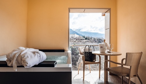 Junior Suite with outdoor Jacuzzi (Belvedere)