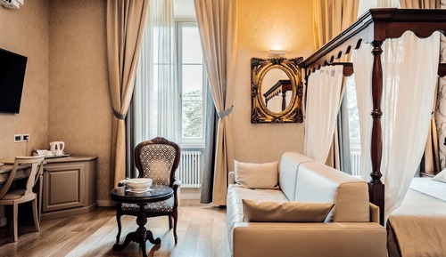 Junior Suite n.12