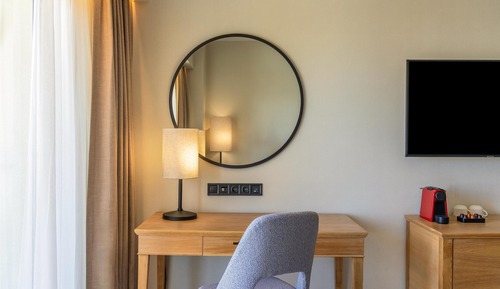 Junior Suite, Balcony, Pool View