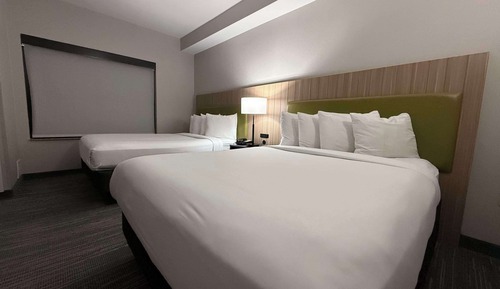 Suite, Multiple Beds, Non Smoking