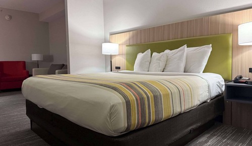 Studio Suite, 1 King Bed, Non Smoking