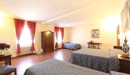 Quadruple Room, Shared Bathroom (with ensuite shower)