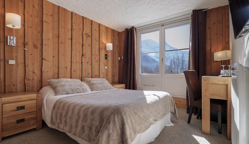 Superior Double Room (Mont Blanc)