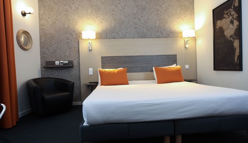 Superior Double Room (Air-Conditioned)