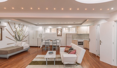 Superior Open Plan Apartment - Basement