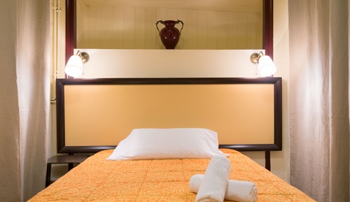 Small Double Room with shared bathroom - No window