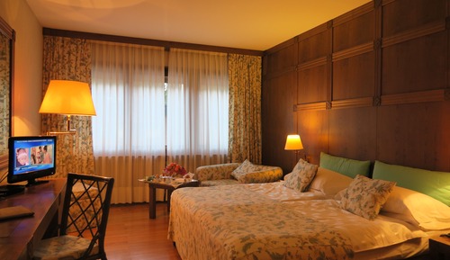 Classic Double or Twin Room