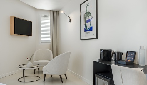 Signature Suite, Hot Tub, Sea View