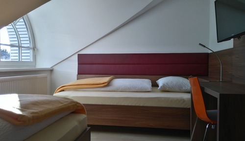 Apartment, 2 bedrooms, separate bathroom and WC, kitchen (A3)