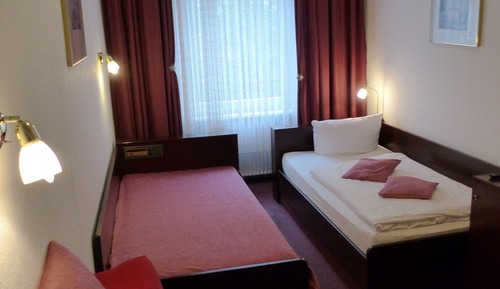 Double Room (with Extra Bed)