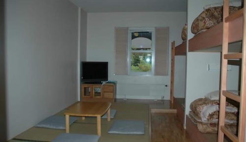 Room, 1 Bedroom (Shared restroom and bath)