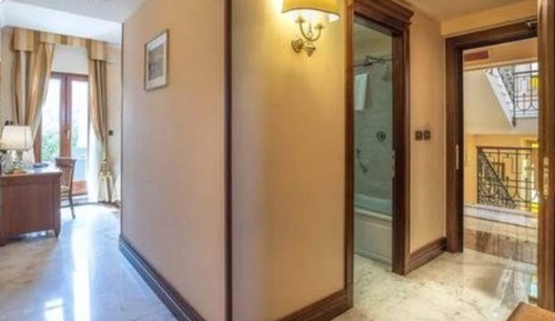 Junior Suite, Balcony, City View