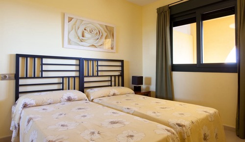Apartment, 2 Bedrooms, Pool Access