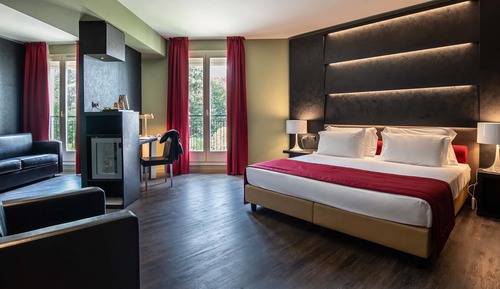Suite, 1 King Bed
