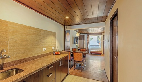 Valley View Privilege Suite with balcony