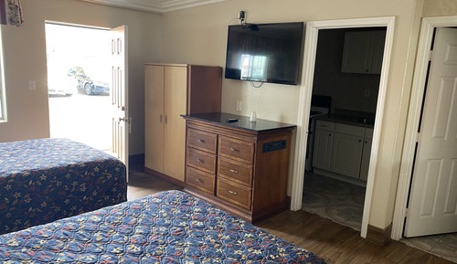 Room, 2 Double Beds, Kitchen