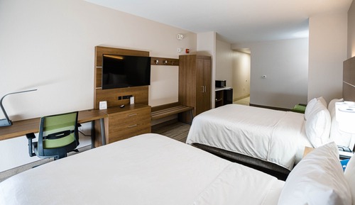 Suite, 2 Queen Beds, Accessible (Mobility, Accessible Tub)