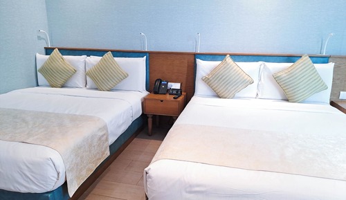 Signature Suite