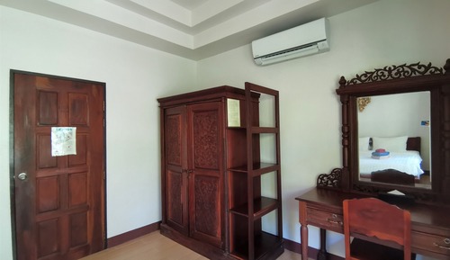 Villa, Garden Area