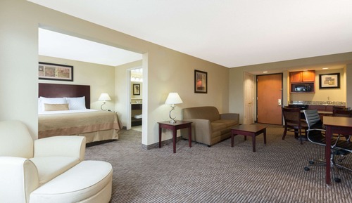 Studio Suite, 1 King Bed, Non Smoking