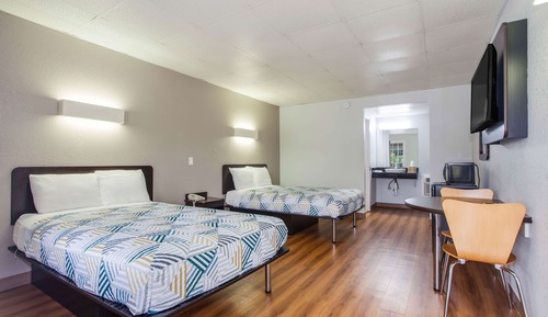 Standard Room, 2 Double Beds, Non Smoking