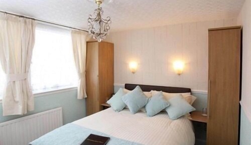 Standard Double Room, Ensuite (2nd Floor)