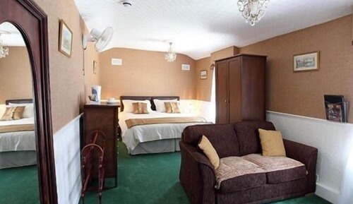Family Suite, Ensuite (1st Floor)