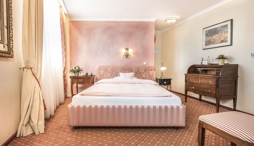 Single Room (grand lit)