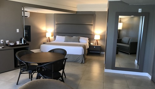 Suite (Ocean)