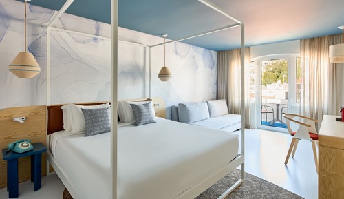 Suite, 1 King Bed, Balcony