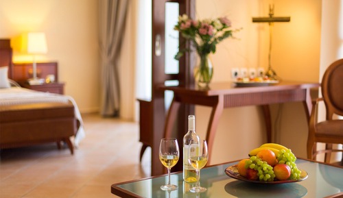 Suite (Side Sea View)