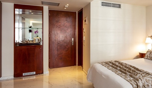 Premium Suite, Jetted Tub (Outdoor)