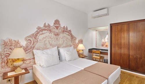 Apartment, 1 Bedroom, Pool View