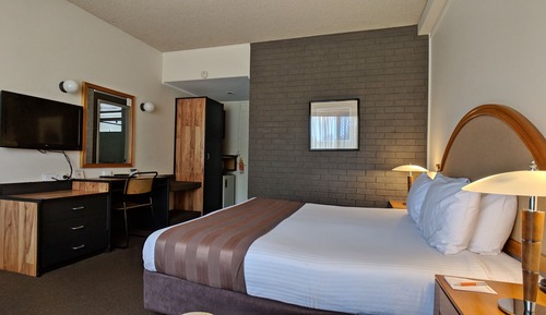 Standard King Room 