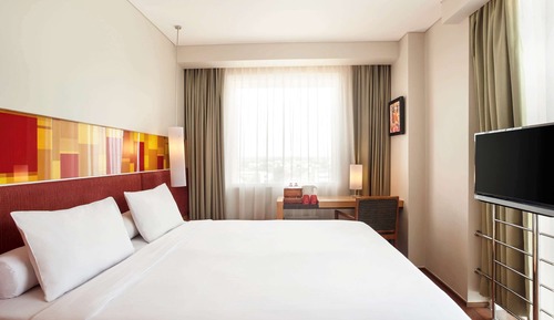 Deluxe Room, 1 Queen Bed