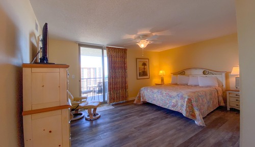 Condo, 2 Bedrooms