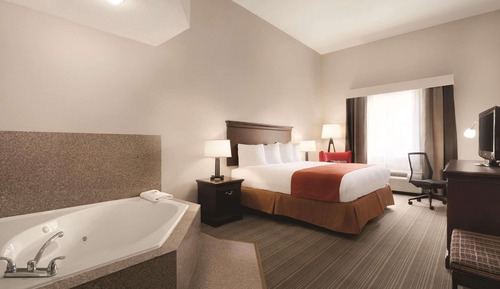Suite, 1 King Bed, Non Smoking, Jetted Tub