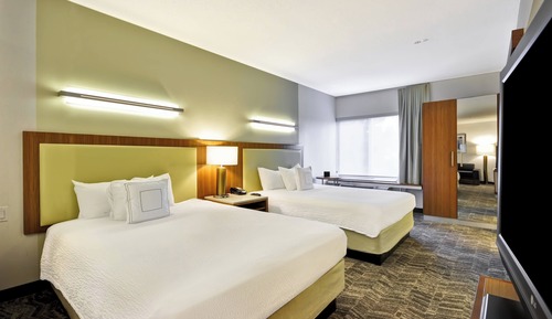 Studio, 2 Queen Beds (Mobility/Hearing Access, Roll-In Shwr)