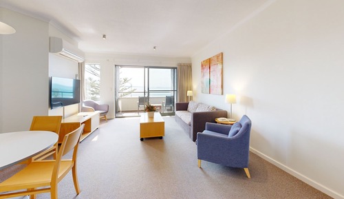 One Bedroom Apartment